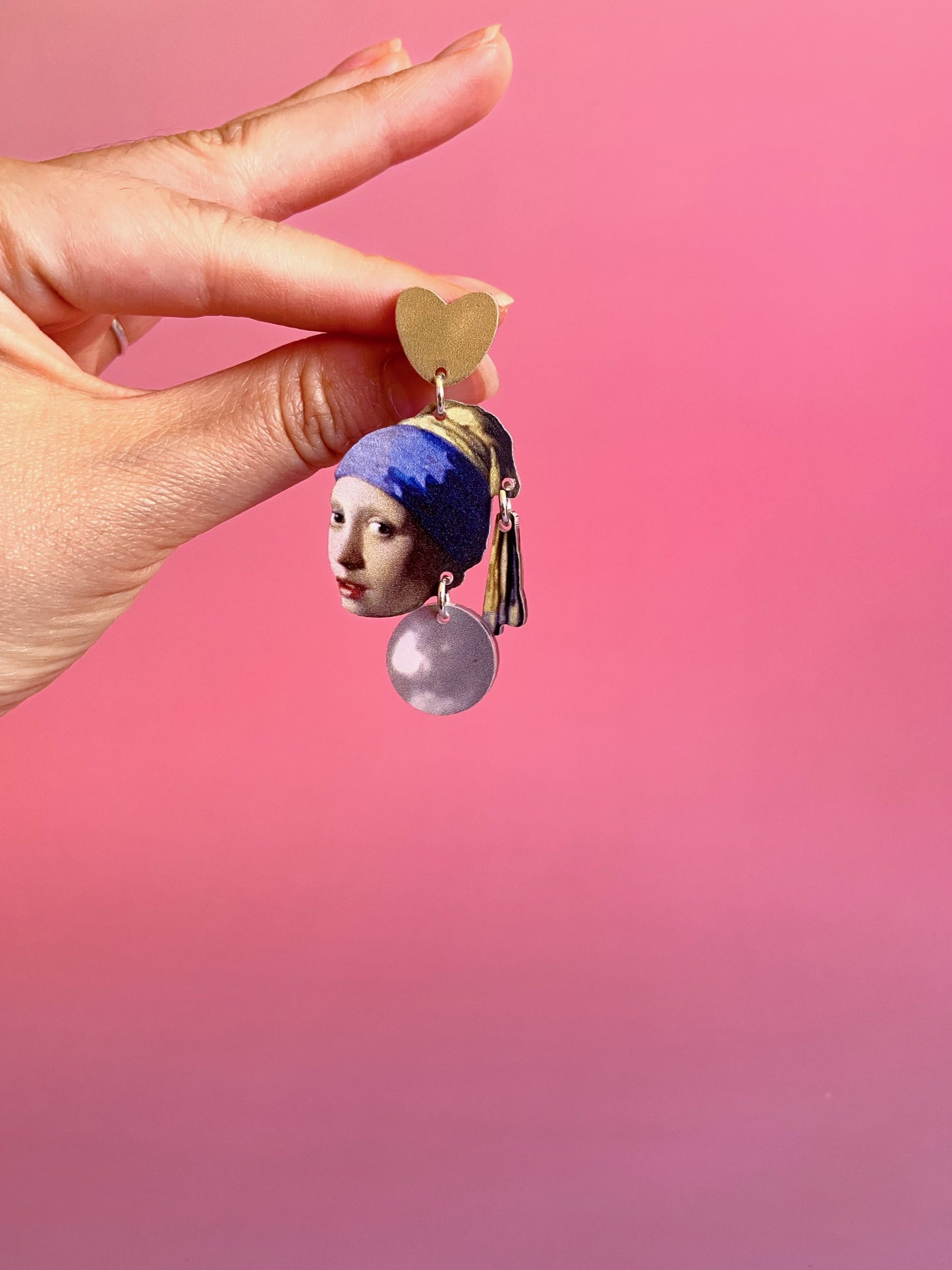 Wearable Masterpieces - Girl with a Pearl Earring